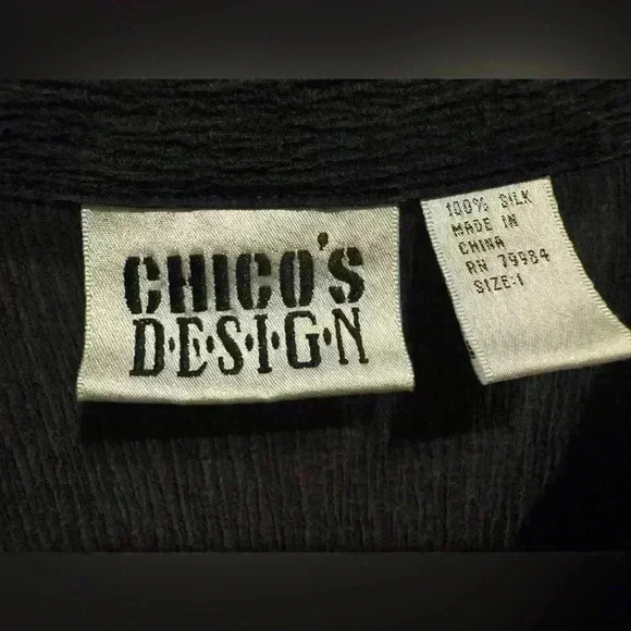 Vintage Chico’s Design Y2K Women’s Silk Black Long Sleeve Ribbed Button Up Top - Picture 4 of 9